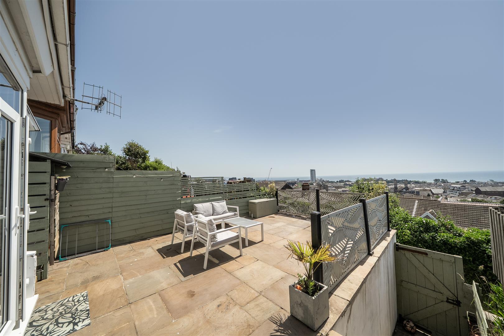 Chaddesley Terrace, Mount Pleasant, Swansea, SA1 6HB